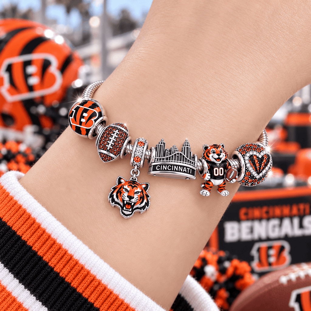 CCBG Silver Charm Bracelet Set VTH